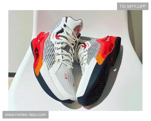 易建联家里冰箱贴都是NBA球队logo？