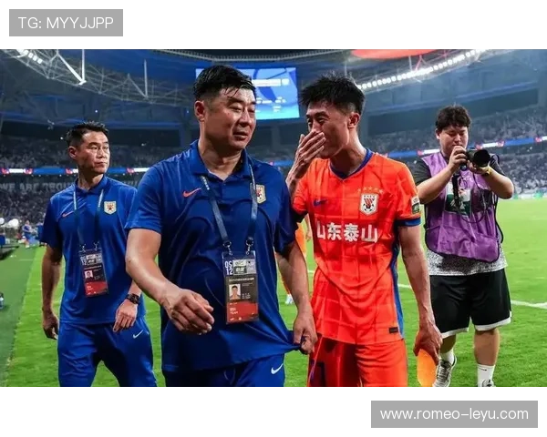 山东泰山外援承担进攻重任，球队依赖性问题显现，赛季表现稳定性面临考验